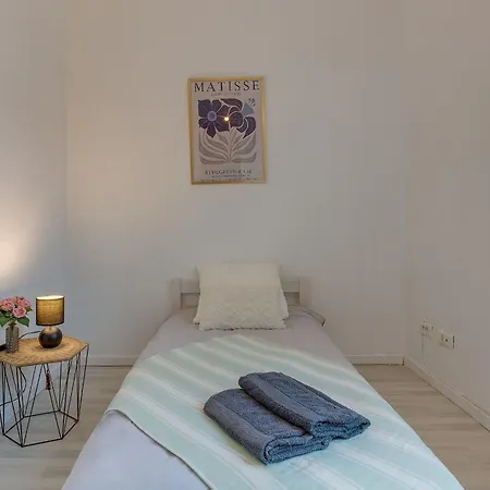 Le Cyrnos Ap4499 By Riviera Homes Niza
